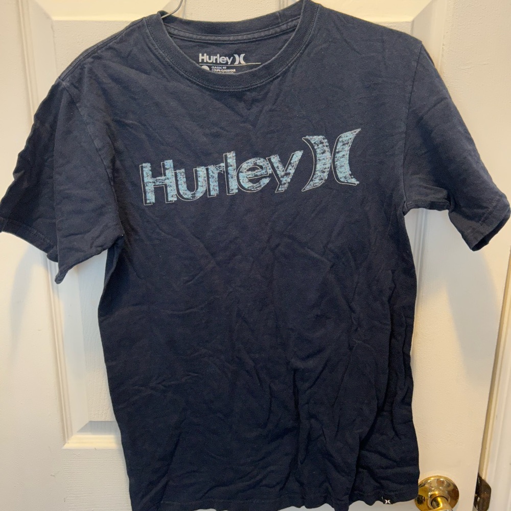 Hurley classic fit T-shirt small